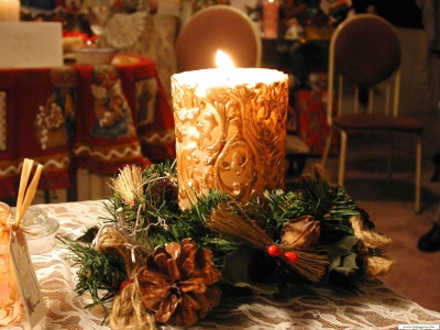Рождество,Рождество Христово,Рождественские подарки,Омела,Рождественский венок,венок,Рождественские свечки,свечки,колокольный звон,Рождественская ёлка,ёлка,Украшения и ёлочные игрушки