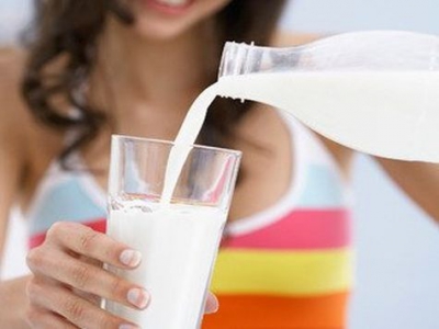 молоко,пить,польза,совет,правила,лечебное молоко,ночь,день,утро